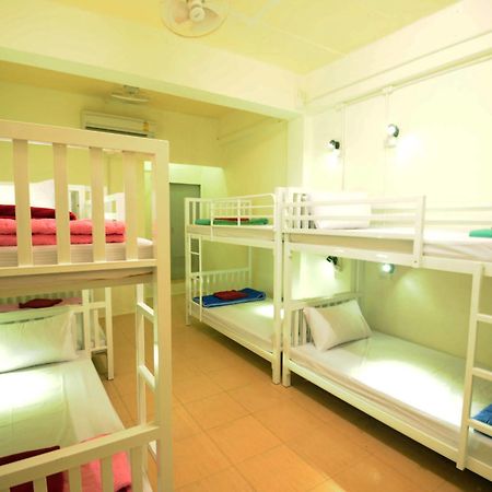Phi Phi Bucket Hostel Экстерьер фото