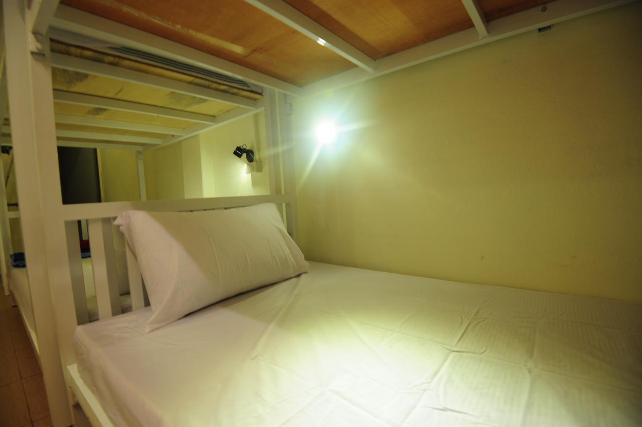 Phi Phi Bucket Hostel Экстерьер фото