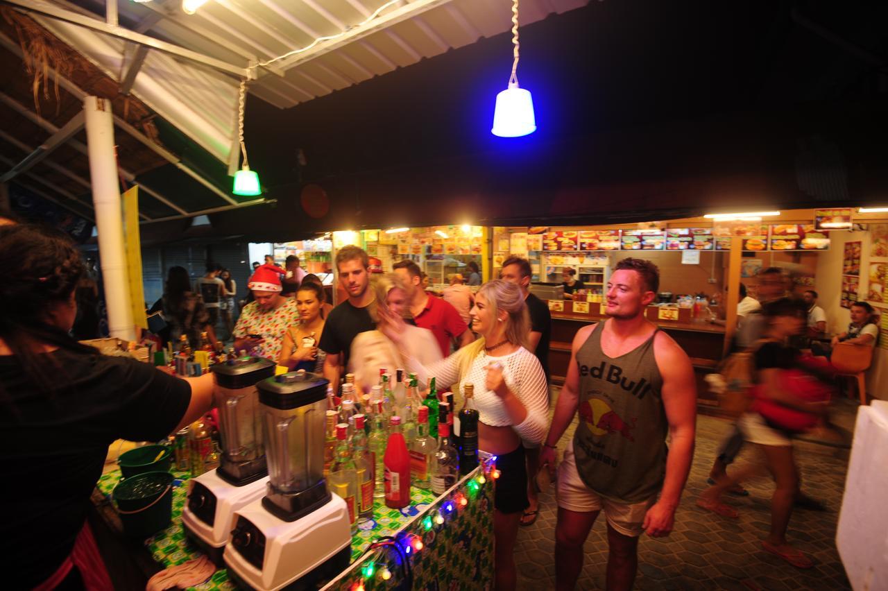 Phi Phi Bucket Hostel Экстерьер фото