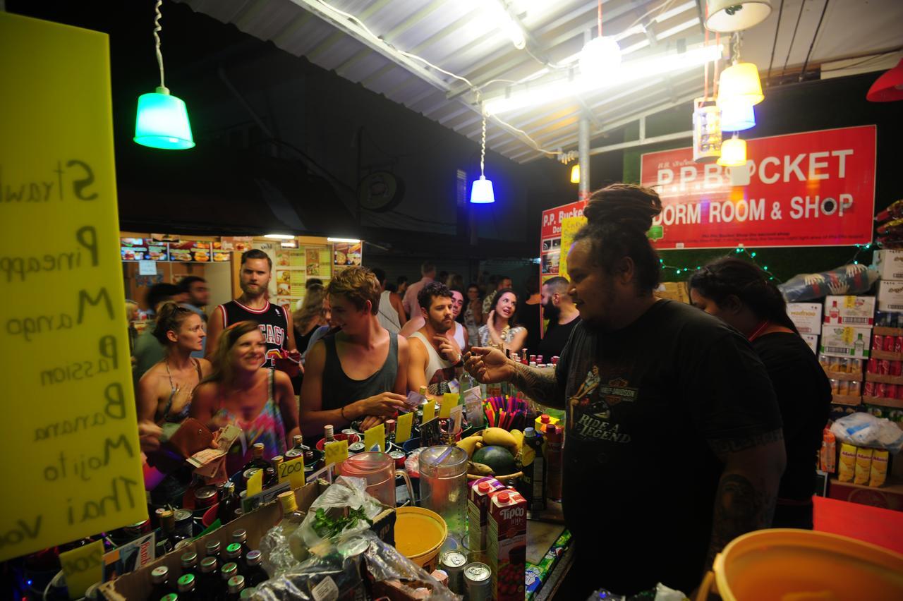 Phi Phi Bucket Hostel Экстерьер фото